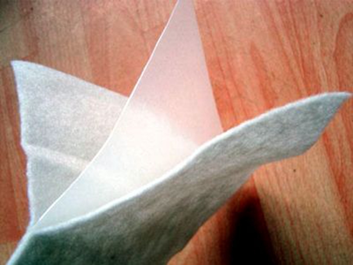 短絲復(fù)合土工膜